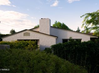 630 Mapleway Rd, Selah, WA 98942