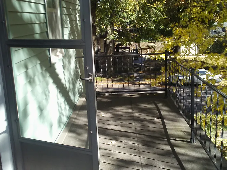 2122 Marshall Ave — Photo 15