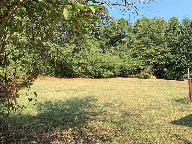 2nd image of 8901 Yarmouth Dr