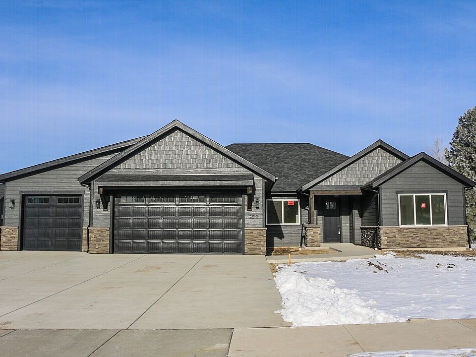 1st image of 2519 Drake Ln