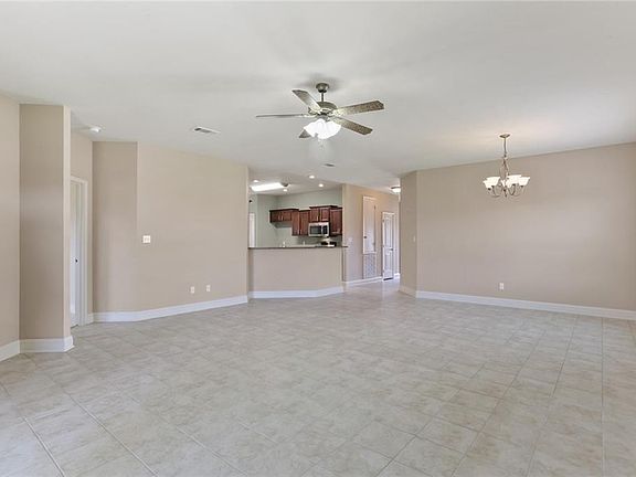 5th image of 2619 Oak Haven Dr