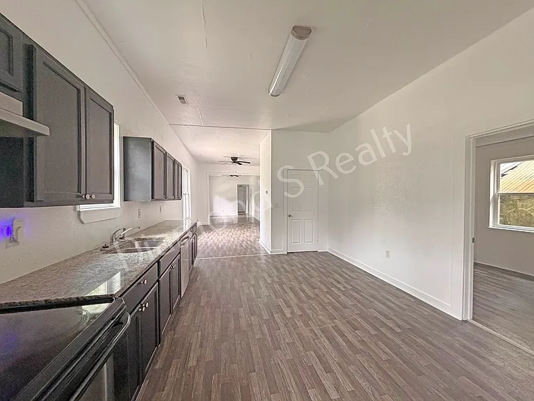 856 S Nettleton Ave — Photo 9