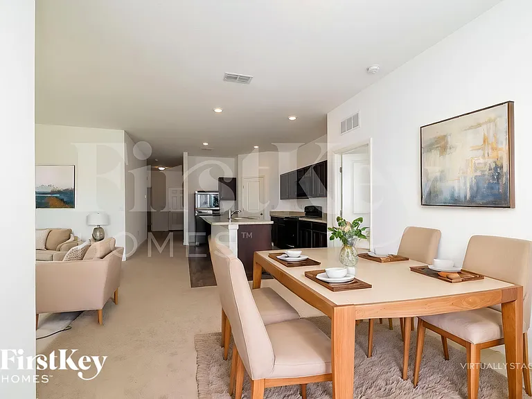 343 Eaglecrest Dr — Photo 4