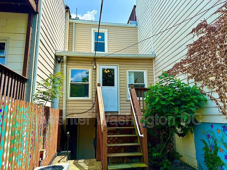 1528 8th St NW — Photo 43