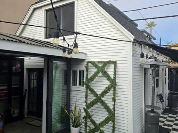 320 1/2 S Pacific St, Oceanside, CA 92054