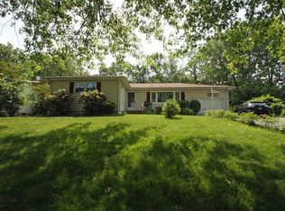 17 Meadowbrook Ln, Cedar Grove, NJ 07009