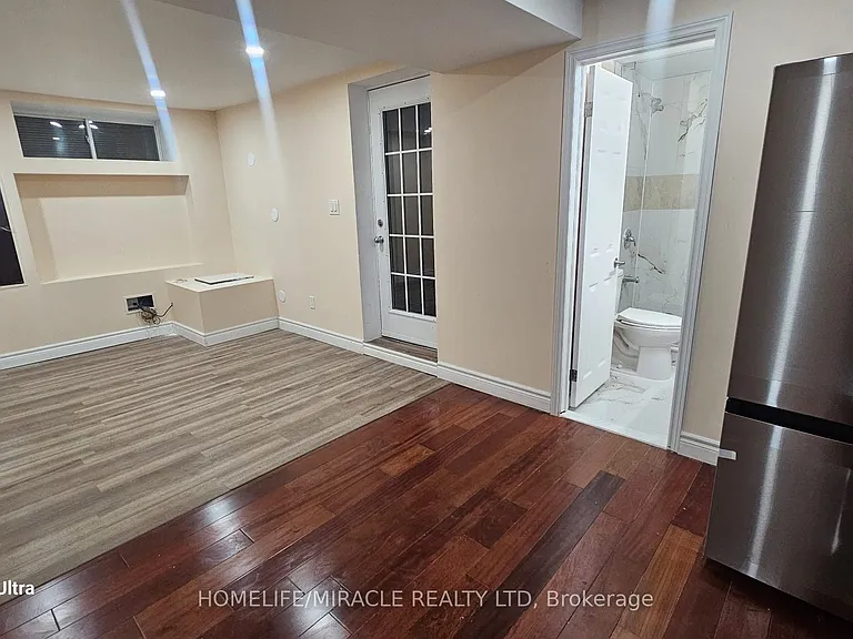 1296 Margate Dr — Photo 1