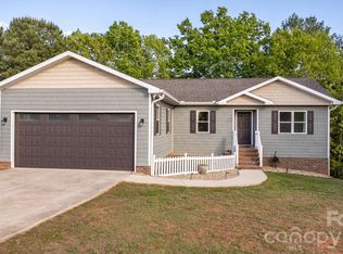 4262 Boulder Dr, Morganton, NC 28655