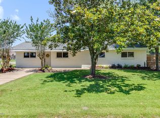 524 W 16th St, Crowley, LA 70526