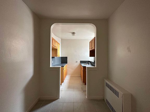 3rd image of 42-15 81st St #3G