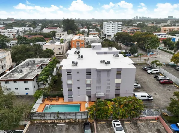 1661 SW 3rd St APT 25, Miami, FL 33135