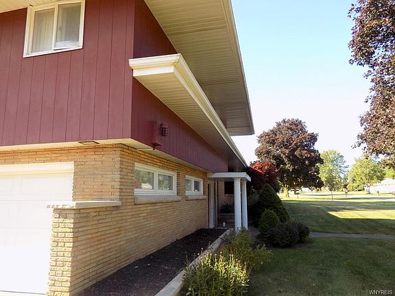 2nd image of 4082 Susan Dr