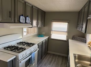 777 E Yerby St #17, Marshall, MO 65340