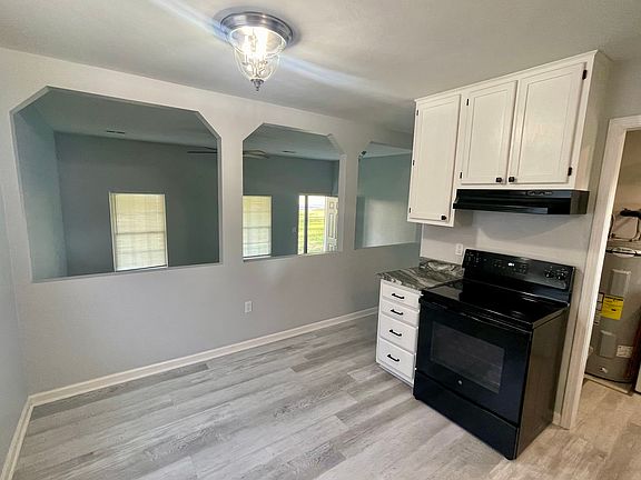 5th image of 2315 Yeager Ave NE
