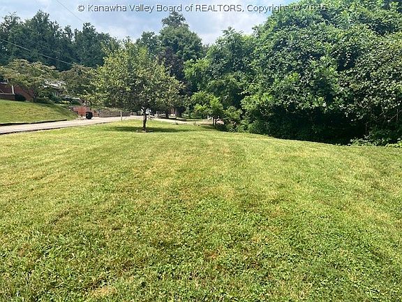 2nd image of 0 Lyndale Dr