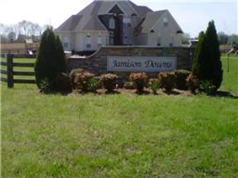 1st image of 109 Camilla Ln