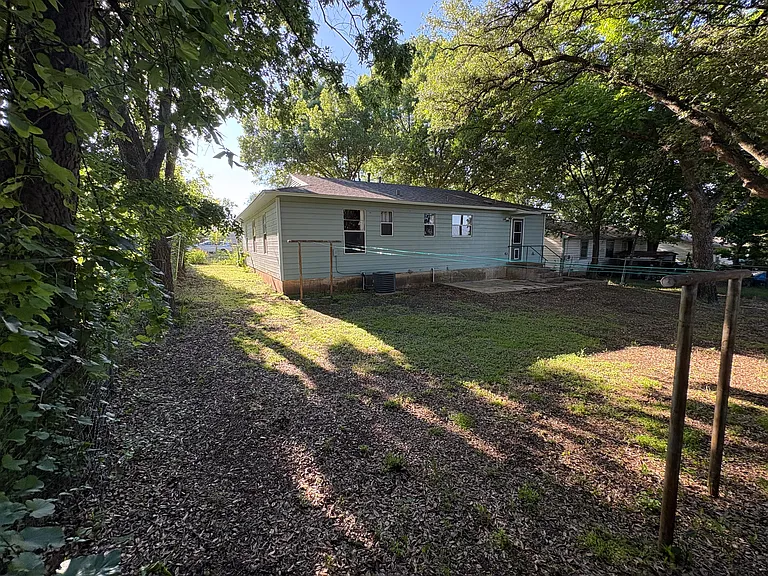 315 Ash St — Photo 21