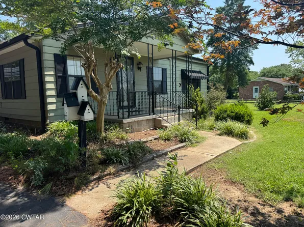 95 Webb St, Bells, TN 38006