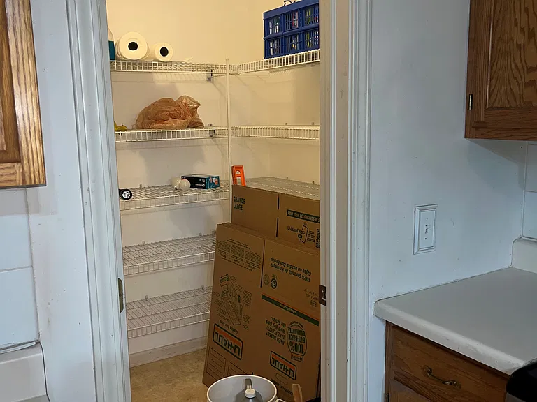 1006 Butternut Ln — Photo 9