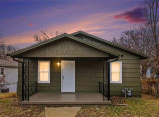 9615 E 18th St, Independence, MO 64052