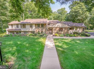 18 Woodbrook Cir, Wilmington, DE 19810
