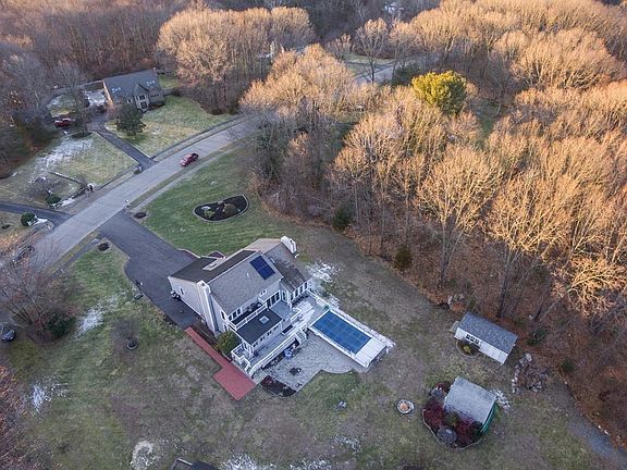 3rd image of 25 Liberty Hill Dr