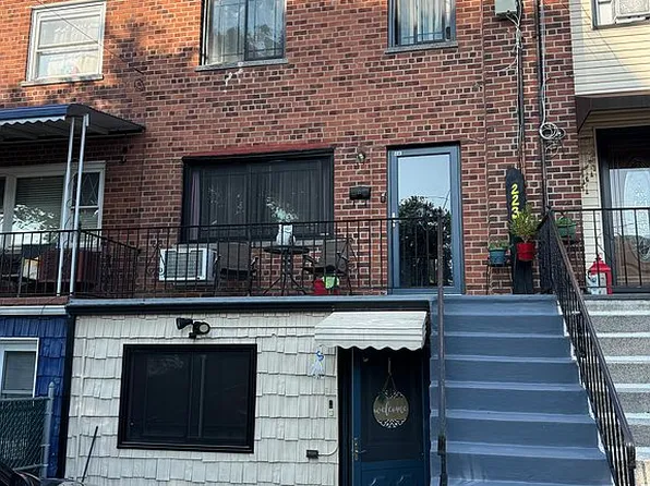 223 Revere Ave, Bronx, NY 10465