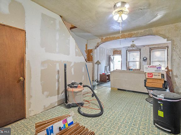 4th image of 4703 Mansion St