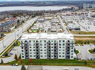 295 Cundles Rd E #404, Barrie, ON L4M0K8