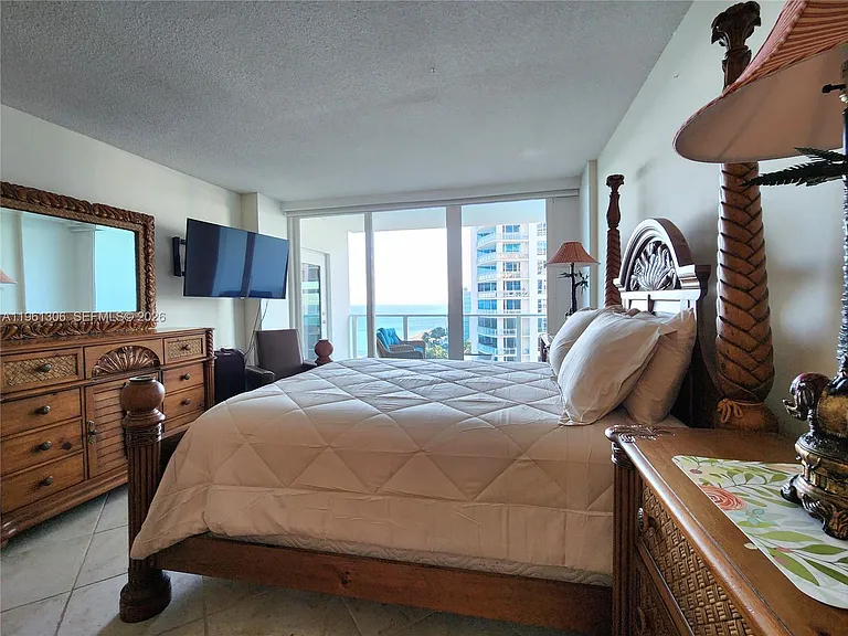 3505 S Ocean Dr #1215 — Photo 10