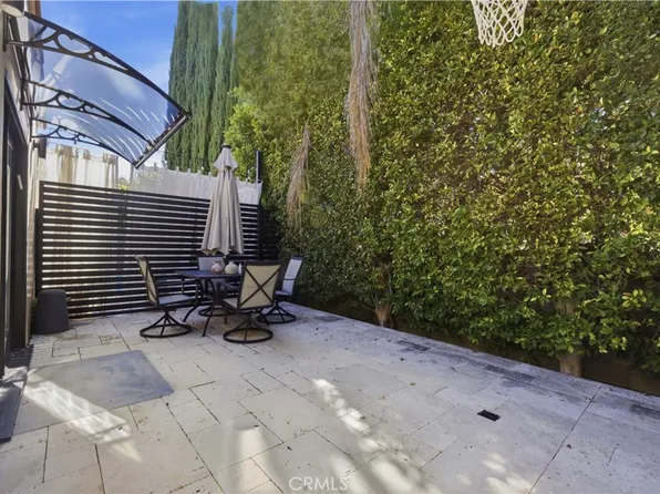 5209 Avenida Oriente, Tarzana, CA 91356