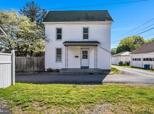 27 E High St, Hummelstown, PA 17036