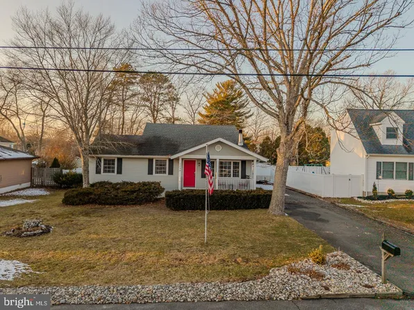 1038 White Cap Ave, Manahawkin, NJ 08050