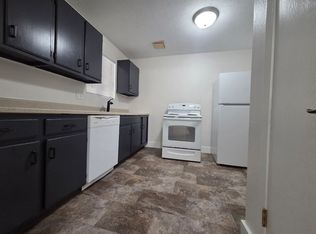 2438 S 10th St, Lincoln, NE 68502