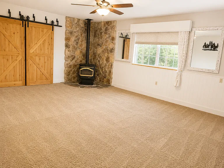 170 Heidi Cir — Photo 10