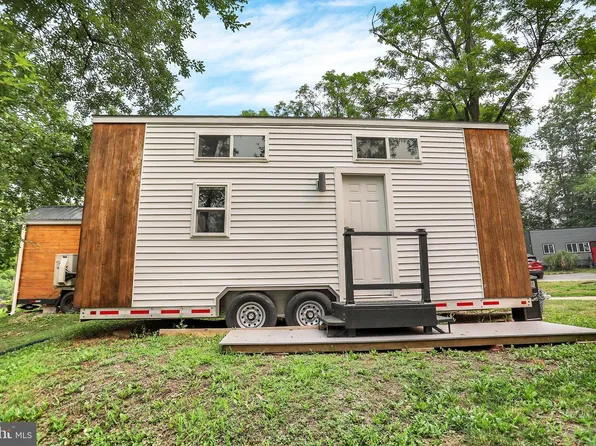 867 Schwanger Rd #40, Elizabethtown, PA 17022
