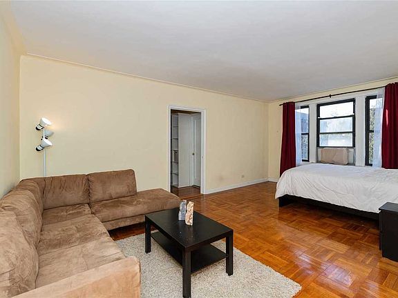 3rd image of 83-80 118th St Unit 6P