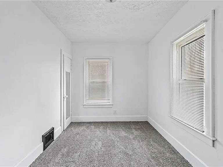 1339 Vane Ave — Photo 12