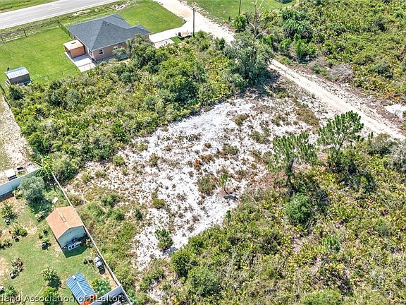2nd image of 311 Tanager Ave