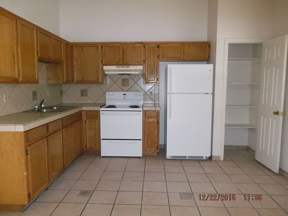 1st image of 1161 W Manilla Dr