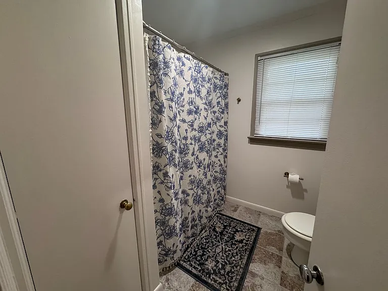 2123 Madison St — Photo 22