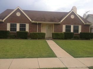 5649 Turner St, The Colony, TX 75056