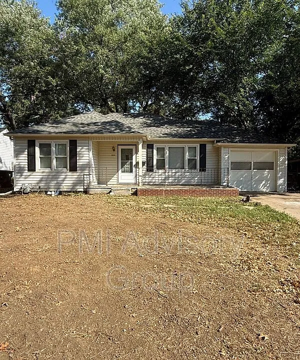 3234 SW Sena Dr