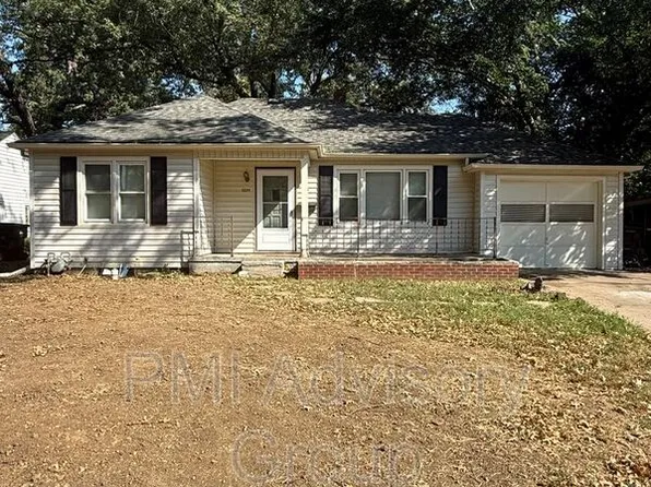 3234 SW Sena Dr, Topeka, KS 66604