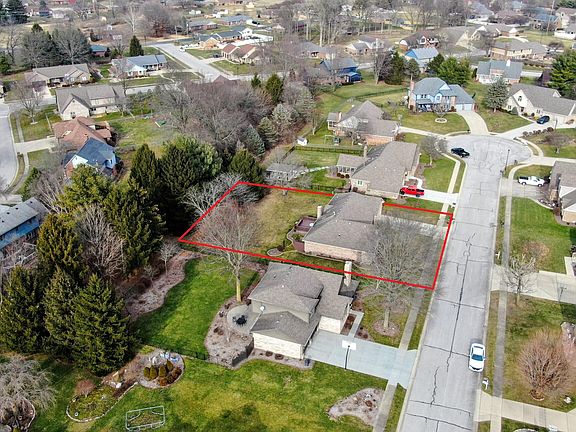 3rd image of 7858 Austin Ct