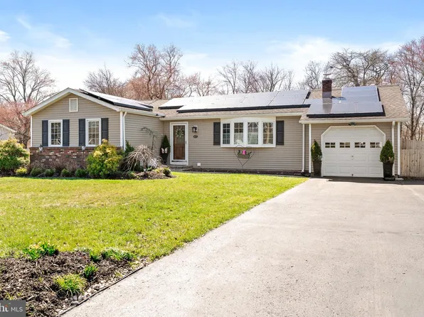 477 Flock Rd, Hamilton, NJ 08619