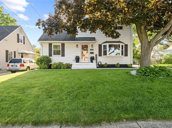 2815 11th St, Cuyahoga Falls, OH 44221