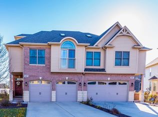 405 Provence Ct, Lisle, IL 60532