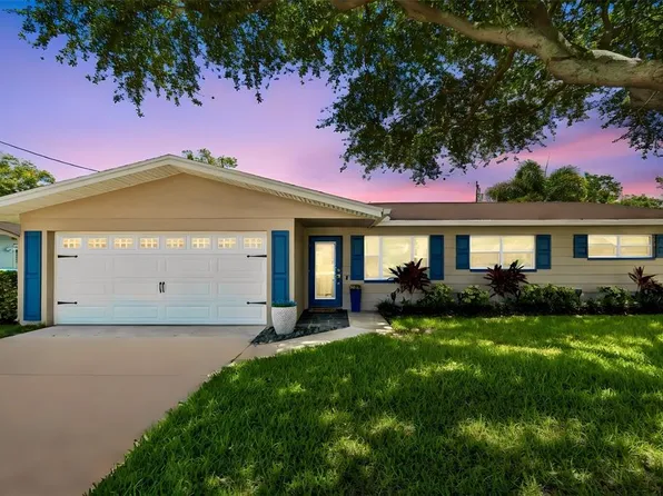 9045 Ridge Rd, Seminole, FL 33772