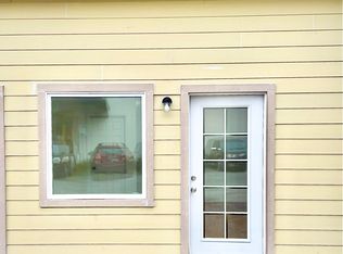 702 Chetco Ave #C, Brookings, OR 97415